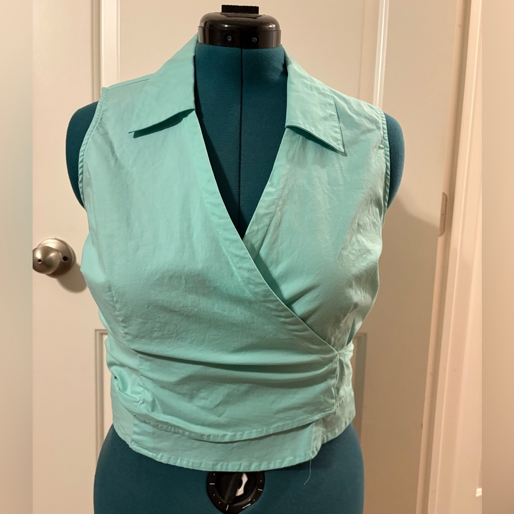 Never worn-Mint Green Sleeveless Wrap Top